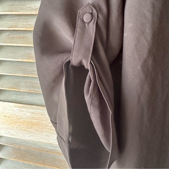 Torrid button up top - Picture 8 of 9